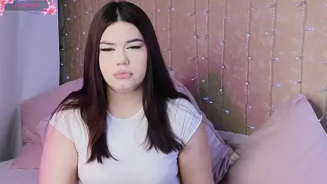 StripChat Olivka_bb is Freechat Olivka_bb — take off shorts and shake ass