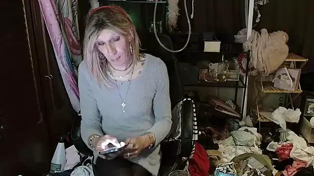 Freechat Ombeline1 on StripChat