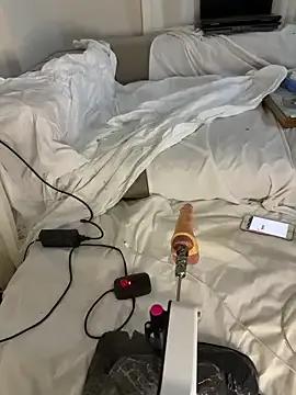 Freechat Ozge-SluttyScream69 on StripChat