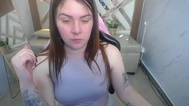 Paula_b_ — cameltoe close up