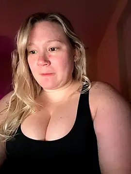 Freechat PiggyRose on StripChat