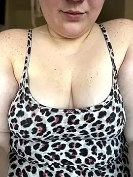 Freechat PiggyRose on StripChat