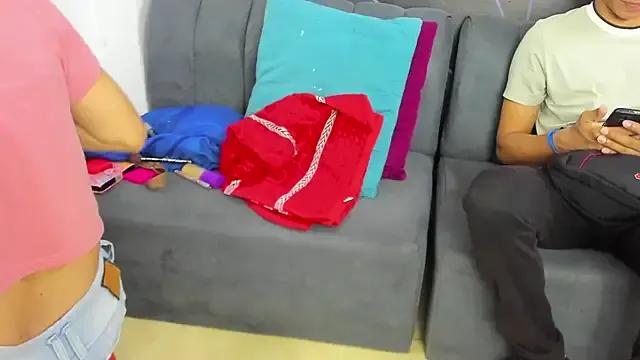 Freechat playsgirlhot on StripChat