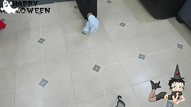 Freechat playsgirlhot on StripChat