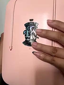 Freechat Pretty_Isadora on StripChat