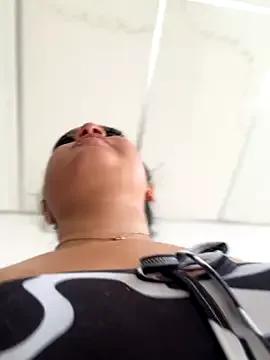 Freechat Pretty_Isadora on StripChat