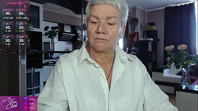 Freechat roxana_brooks on StripChat