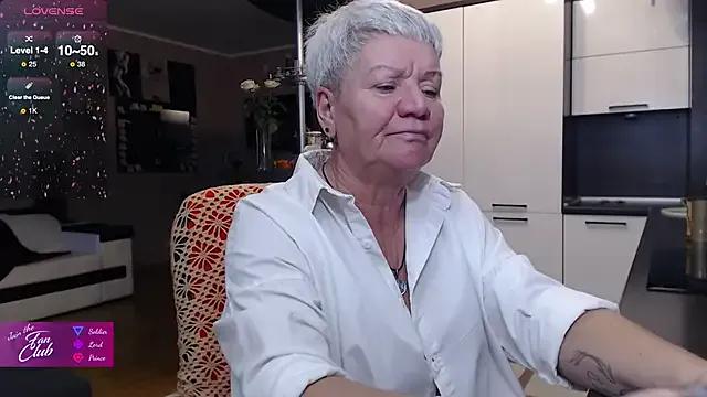 Freechat roxana_brooks on StripChat