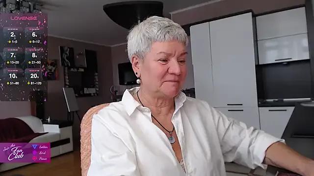 Freechat roxana_brooks on StripChat