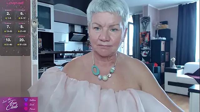 Freechat roxana_brooks on StripChat