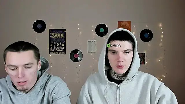 Freechat ryan_zen on StripChat