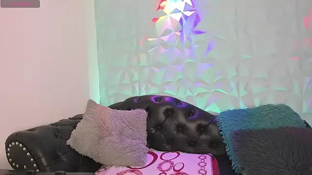 Freechat SabinaDeluxe_cg on StripChat