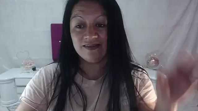 Freechat SaharaJohson on StripChat