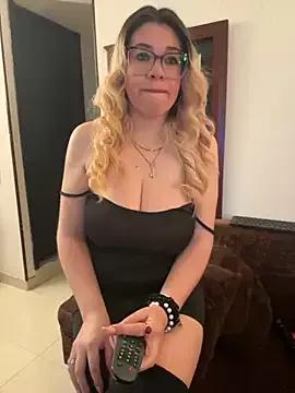 Freechat salomesweet13 on StripChat