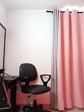 saray_reesee on StripChat 