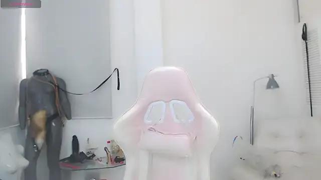 StripChat sasha_mom69_ is Freechat sasha_mom69_ — show riding