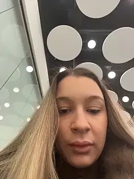 SashaCatt on StripChat 