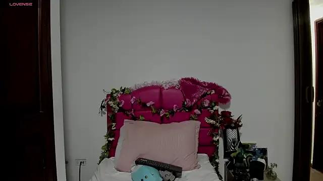 Freechat SexyNaf on StripChat