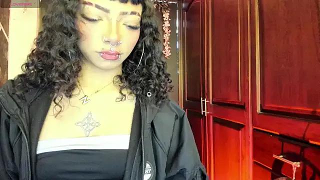 Freechat SexyNaf on StripChat