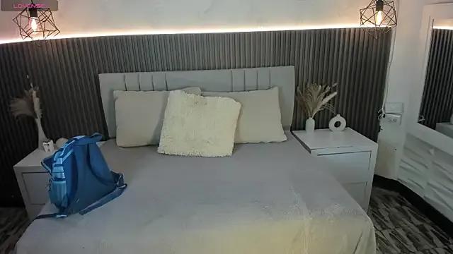 Freechat SHANONCLARK on StripChat