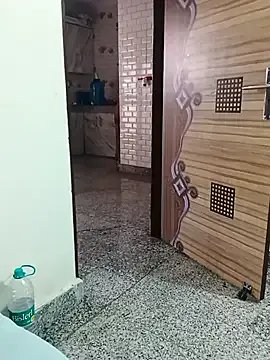 Shanu_Shah on StripChat