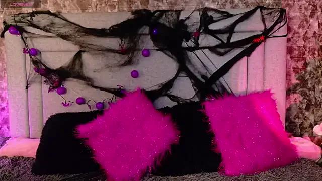 Private SharaRous on StripChat