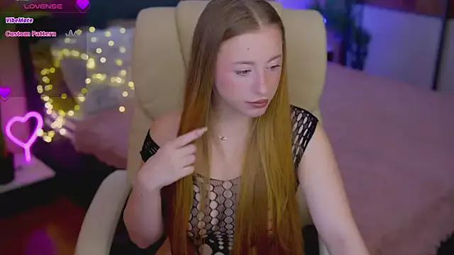 Freechat SilverrMoon on StripChat