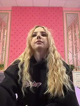 Sky_Cutie on StripChat