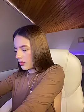 Sofia18_pinkk on StripChat