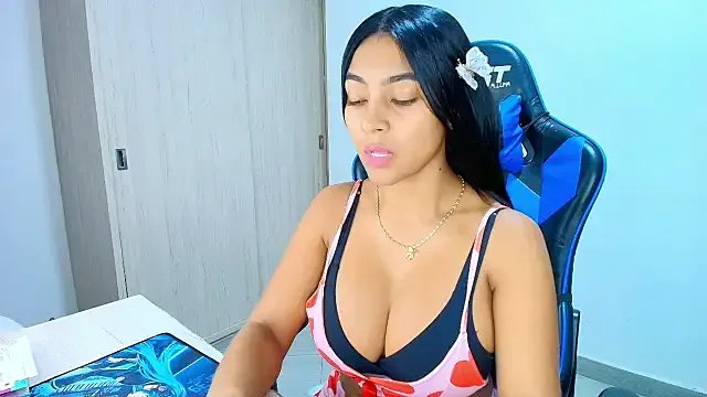 Freechat sophiax-x on StripChat