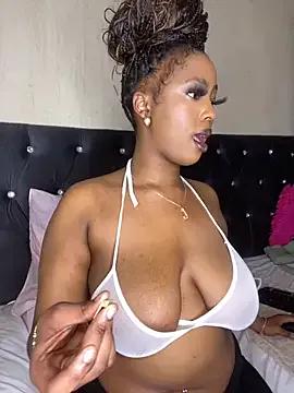 Freechat Spicey-CheekssX on StripChat