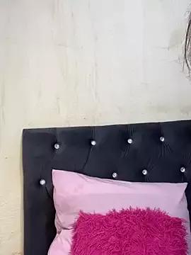 Freechat Spicey-CheekssX on StripChat