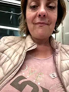 Freechat Sunbelxx on StripChat