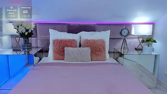 Freechat SusanBlair on StripChat