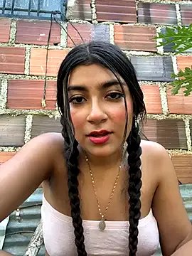 Freechat Sweed-virgin-pussy on StripChat