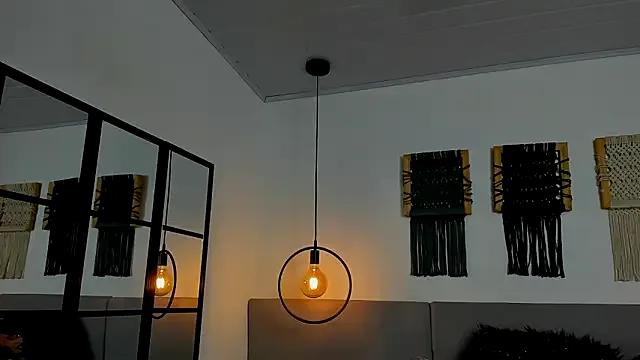 Sweet_camille on StripChat 