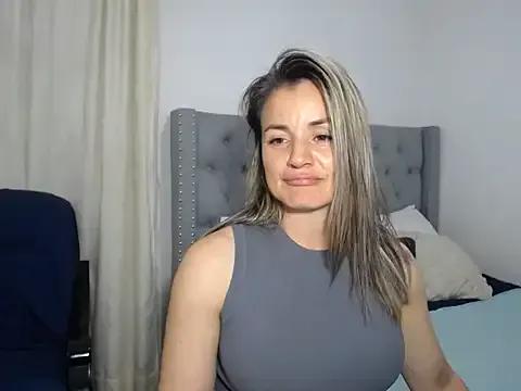 sweetfantasyy69 on StripChat 