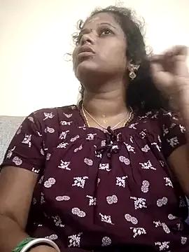 sweetqueen143 on StripChat 