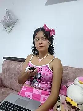 TamaraMera — TWERKING EN PANTY