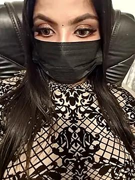 Tamil_Anumitha on StripChat