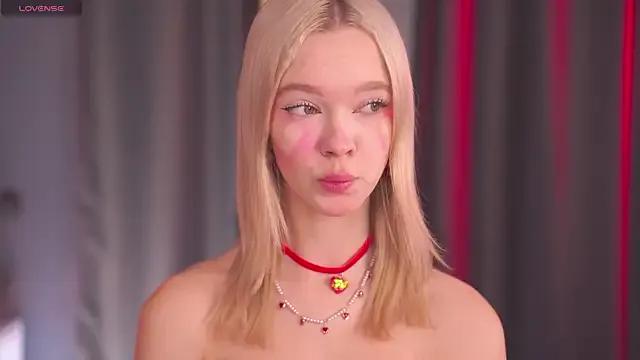 Freechat TastyTiffy on StripChat