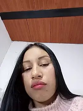 Freechat Taylor__Swiftt on StripChat