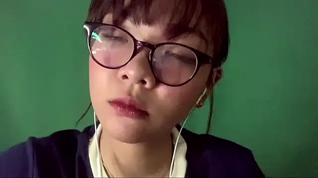 TerisaYellow — Show my outfit + turn around