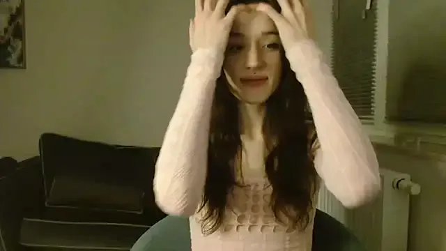 Tinybutt5368 on StripChat