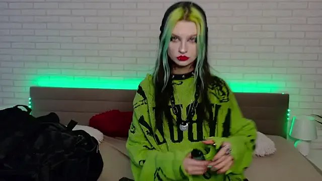 ToxicKittyy — cream of the show  