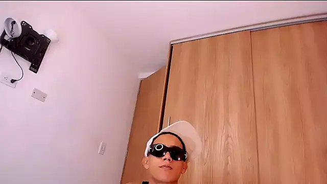 Freechat Toy_boy777 on StripChat