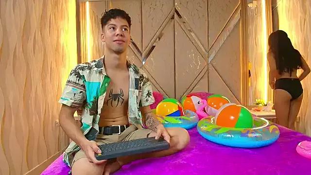 Freechat Twink_sensationx on StripChat