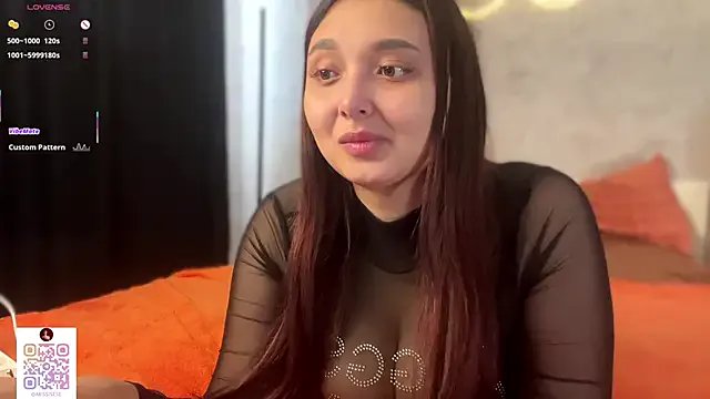 Freechat UdeleBarns on StripChat