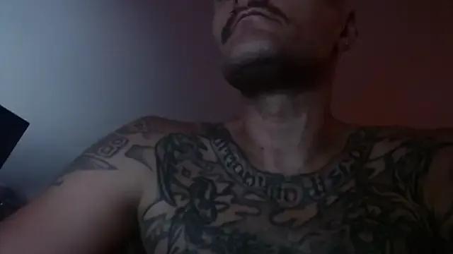 UnCuTupTheBuTT on StripChat 