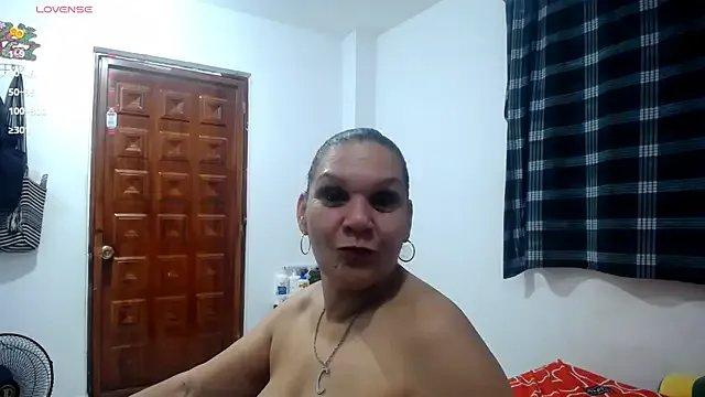 Uzziah_Sabag on StripChat